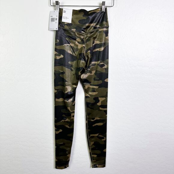 Nike Mid-Rise Camo Dri-FIT Tight Fit One Leggings Green size XXS NWT DD4559-222 - Picture 10 of 12